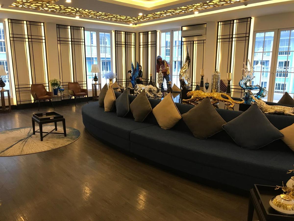 Grand Florida芭提雅带免费游泳池温泉和健身房和办公区水上花园公寓e208 Na Chom Thian Esterno foto