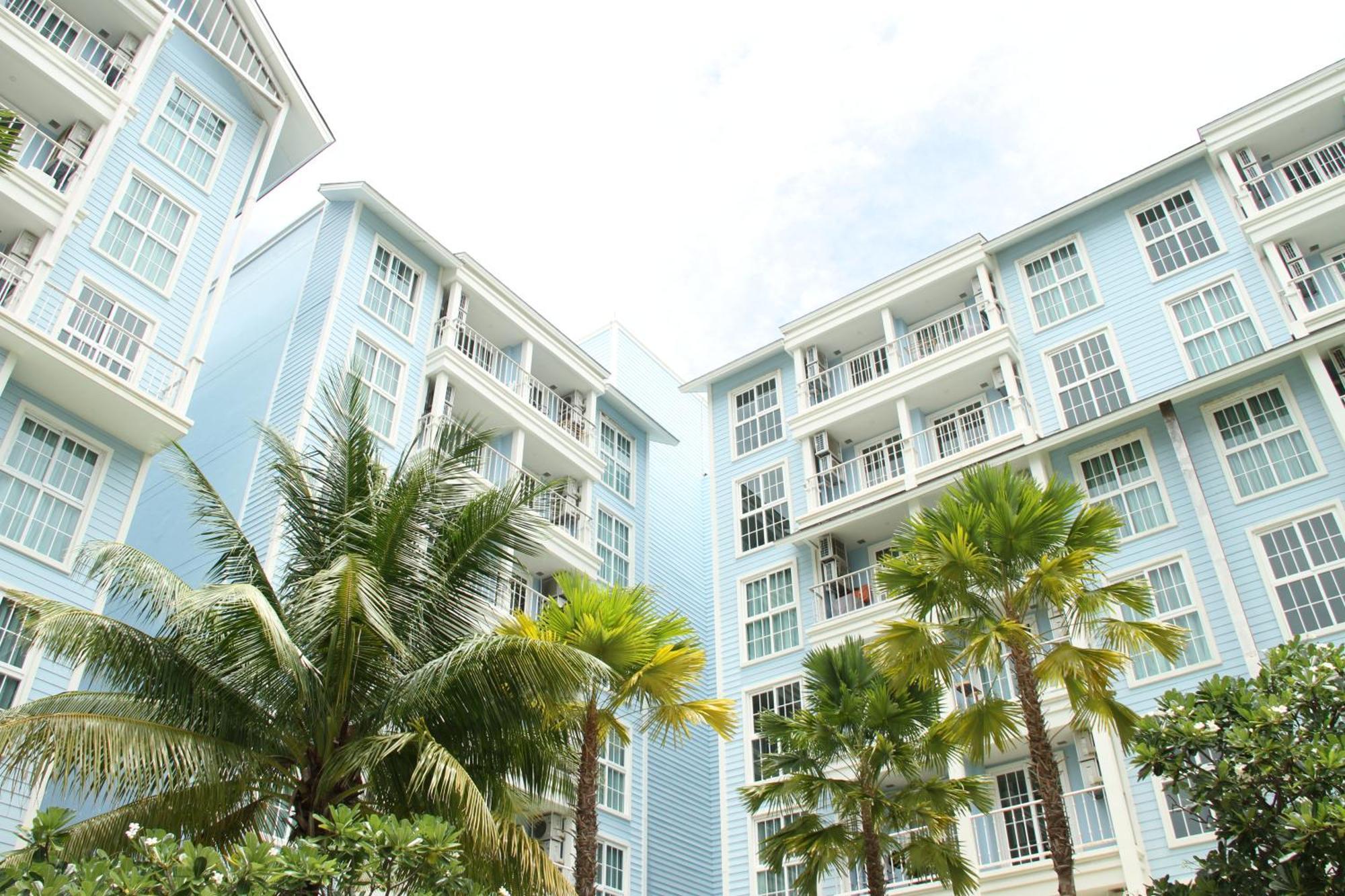 Grand Florida芭提雅带免费游泳池温泉和健身房和办公区水上花园公寓e208 Na Chom Thian Esterno foto
